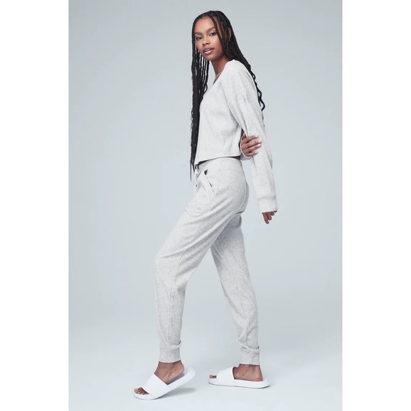 Alo Yoga Muse Hoodie Athletic Heather Grey XS - Picture 6 of 16